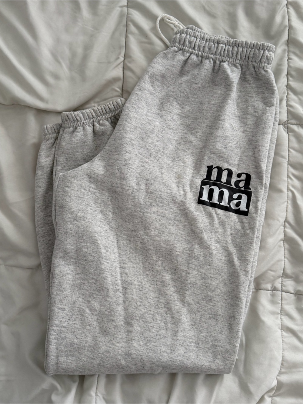 Modern Mom Designs Gray Sweatpants with 'MAMA’ Graphic